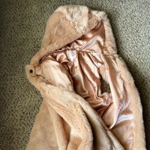 Girls faux fur pink vest with hoodie